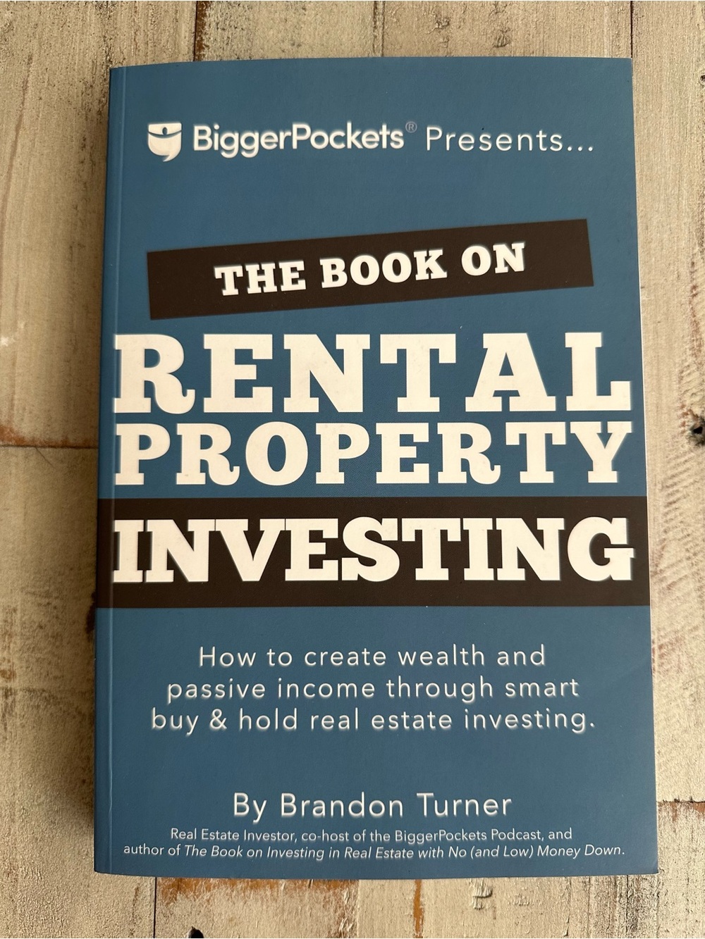 The Book on Rental Property Investing - Paperback